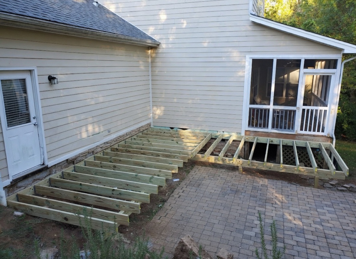 White House Deck — Before & After — Before